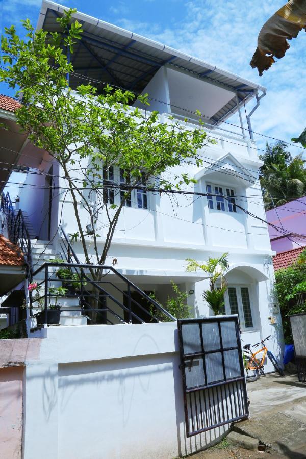 Bethesda Inn Kochi Exterior foto