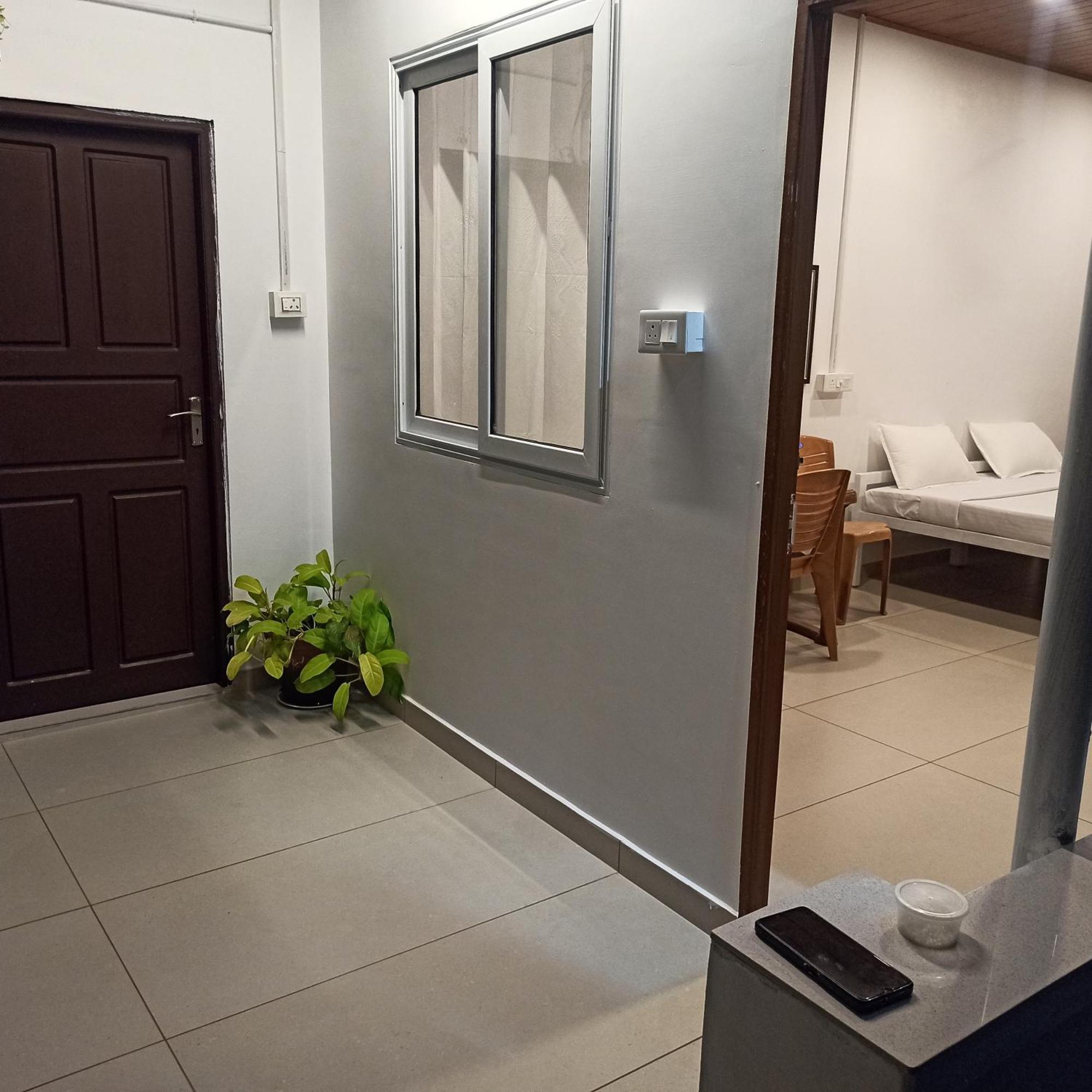 Bethesda Inn Kochi Habitación foto