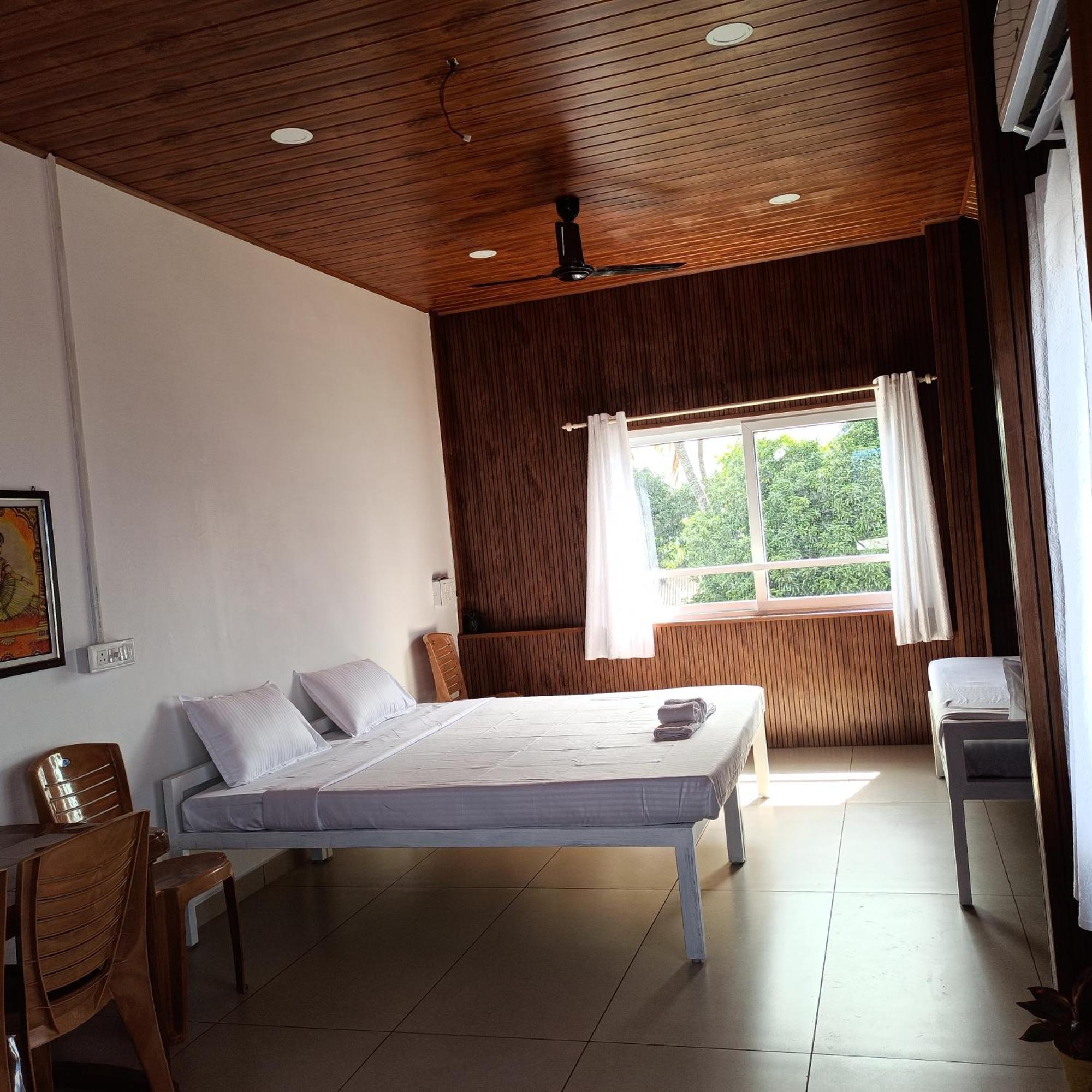 Bethesda Inn Kochi Exterior foto